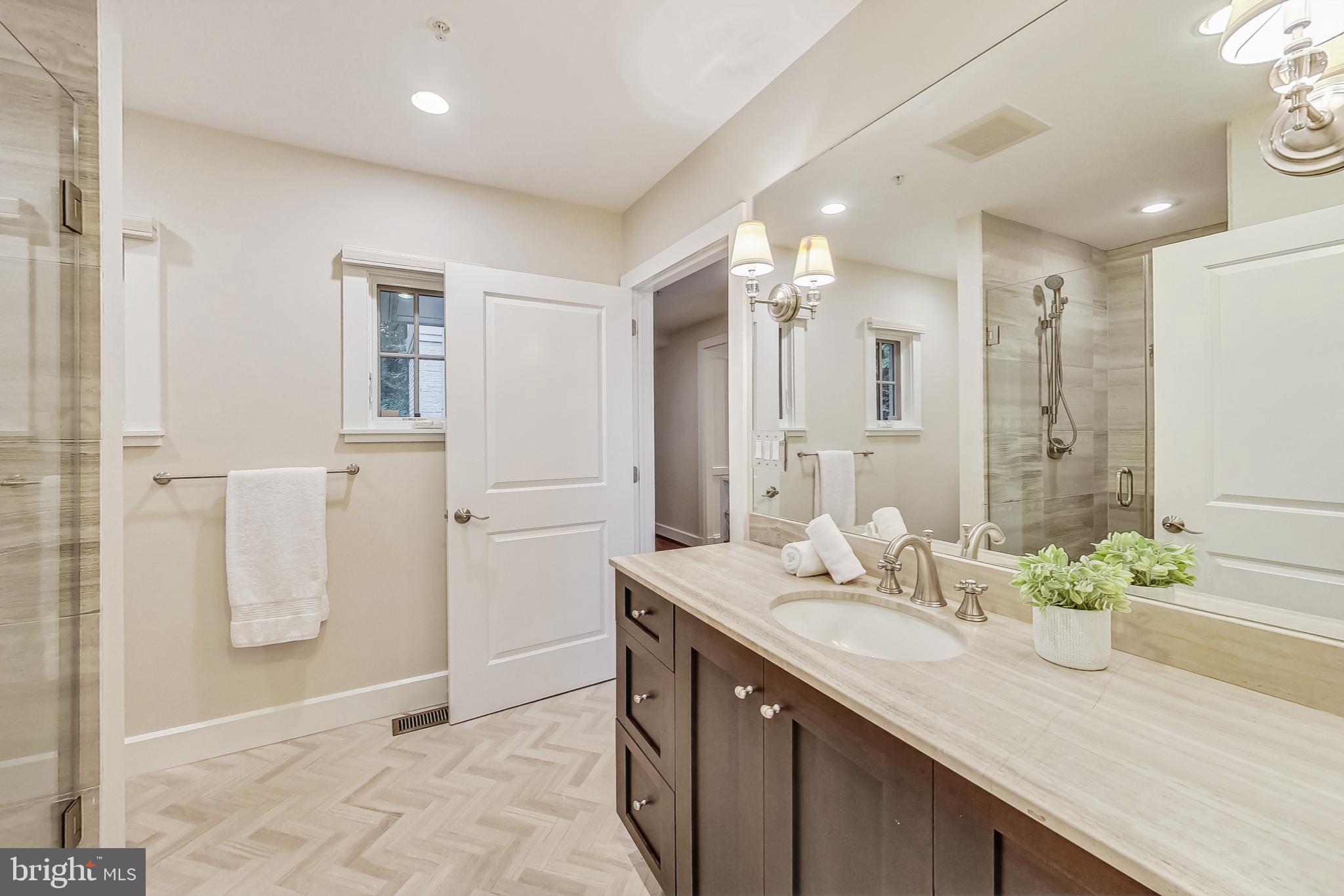 10204 Gary Road Potomac, MD 20854 - Photo 28 of 77