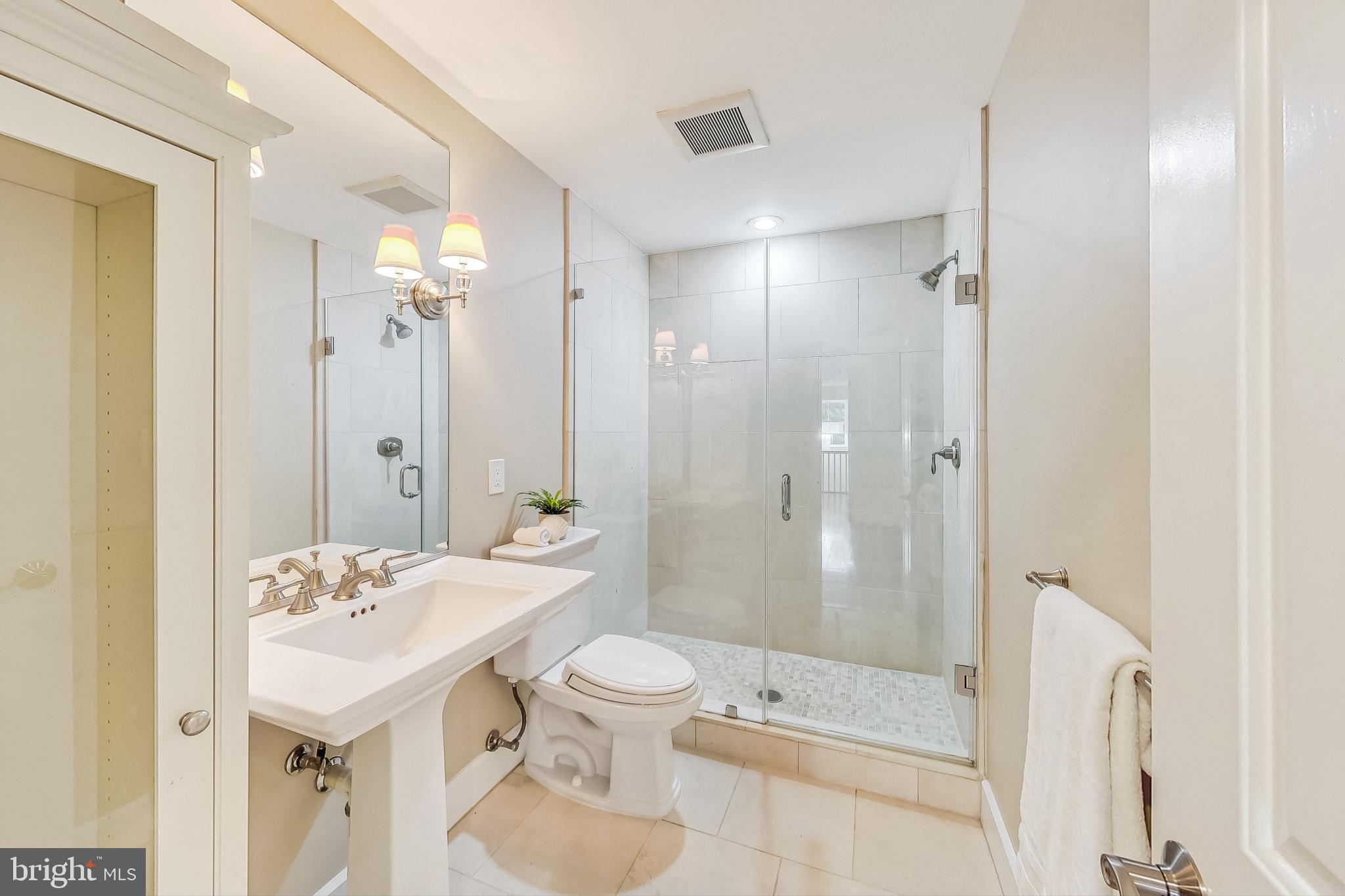 10204 Gary Road Potomac, MD 20854 - Photo 37 of 77