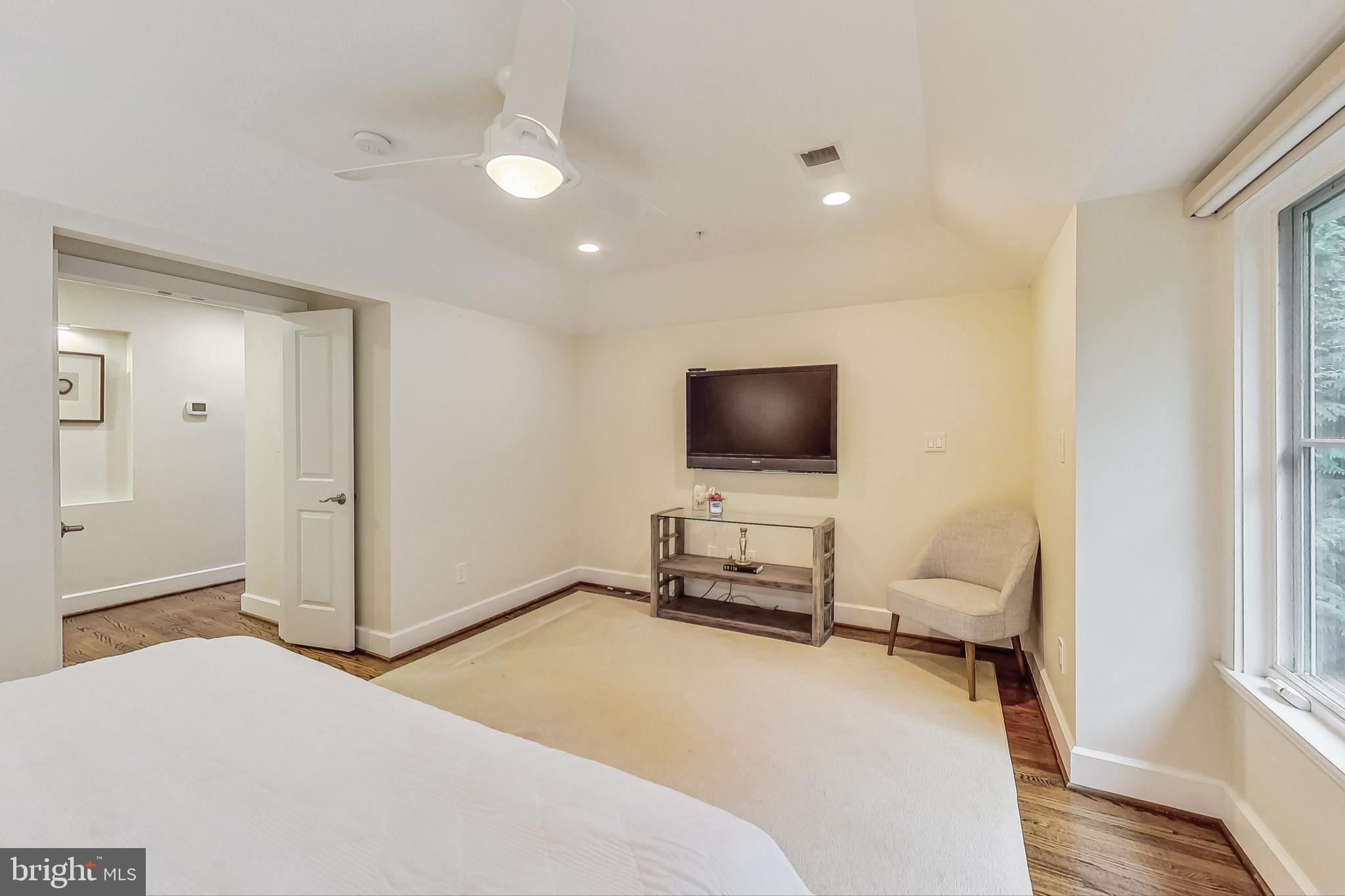 10204 Gary Road Potomac, MD 20854 - Photo 40 of 77