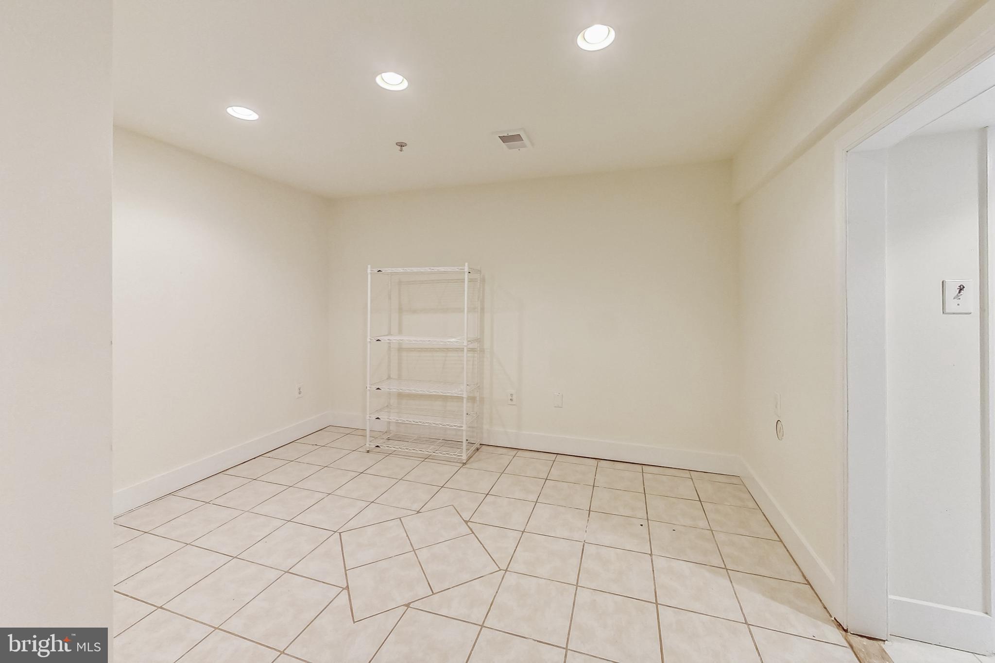 10204 Gary Road Potomac, MD 20854 - Photo 64 of 77