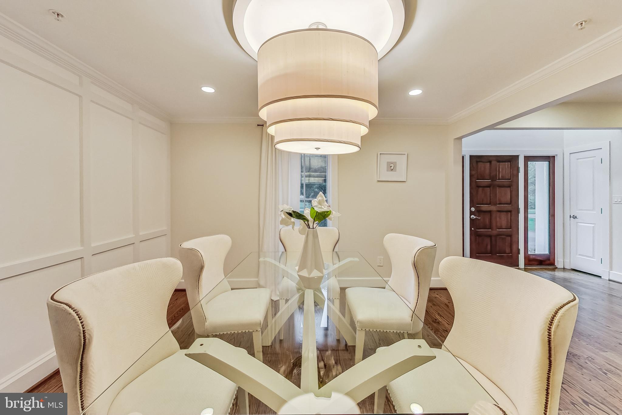 10204 Gary Road Potomac, MD 20854 - Photo 9 of 77