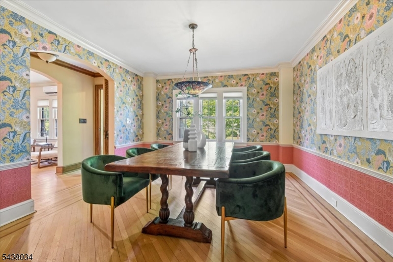 18 Burroughs Way Maplewood, NJ 07040 - Photo 10 of 42