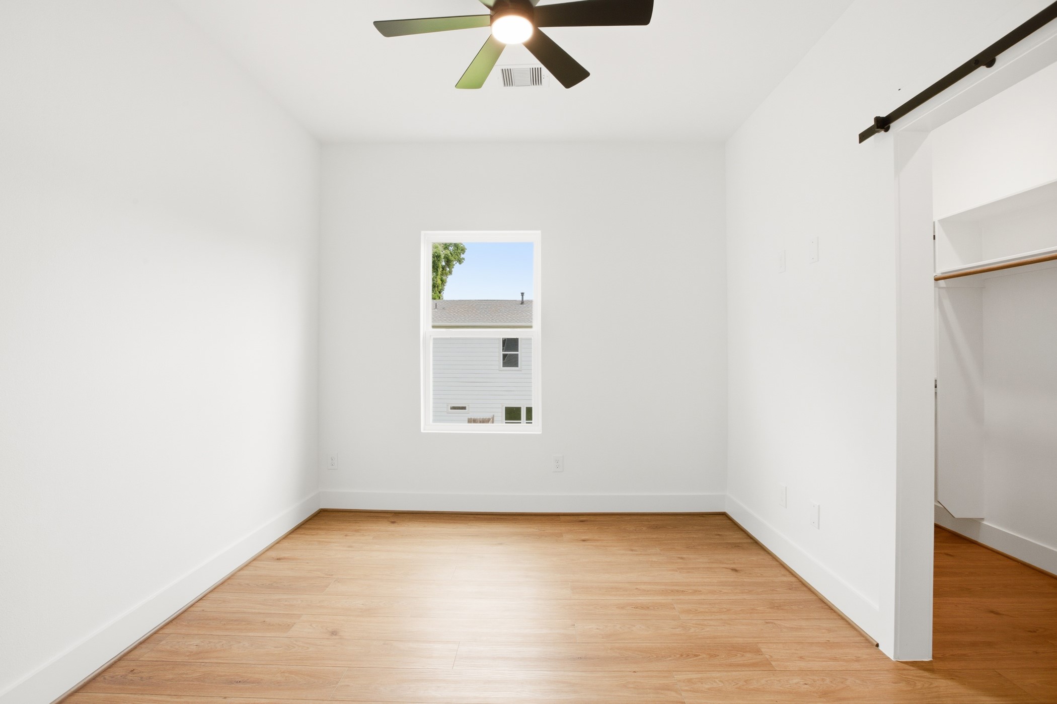 7841 Sunnyhill Street, Unit A Houston, TX 77088 - Photo 14 of 30