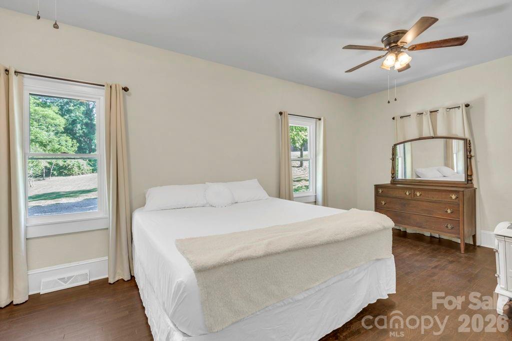 1415 Roan Road Spruce Pine, NC 28777 - Photo 20 of 42