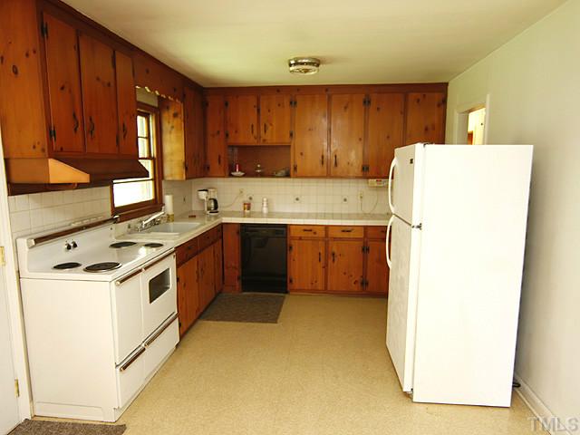 1514 Ed Cook Road Durham, NC 27703 - Photo 5 of 12 Gallery Image 5