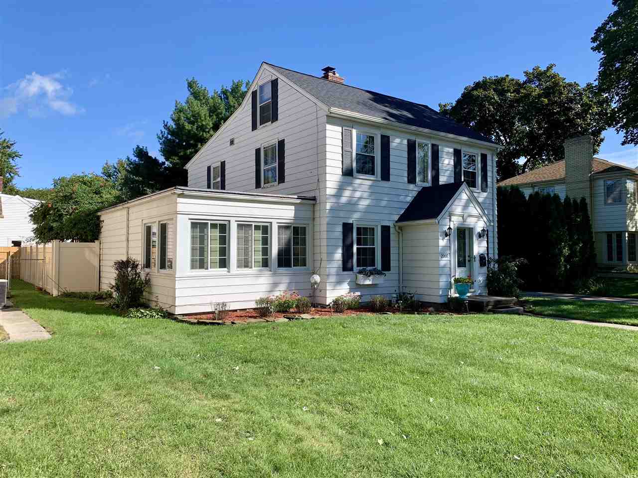 2007 11th Street Bay City, MI 48708 - Photo 5 of 43 Gallery Image 5