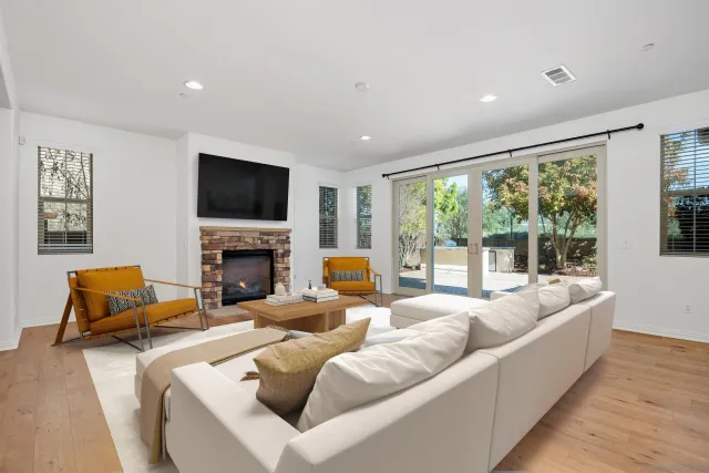$2,098,000 | 7096 Sitio Frontera, Carlsbad, CA 92009
