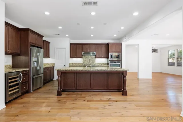 $2,098,000 | 7096 Sitio Frontera, Carlsbad, CA 92009