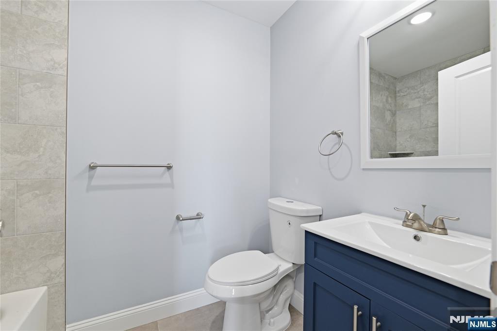 23 Edwin Place Newark, NJ 07112 - Photo 19 of 32