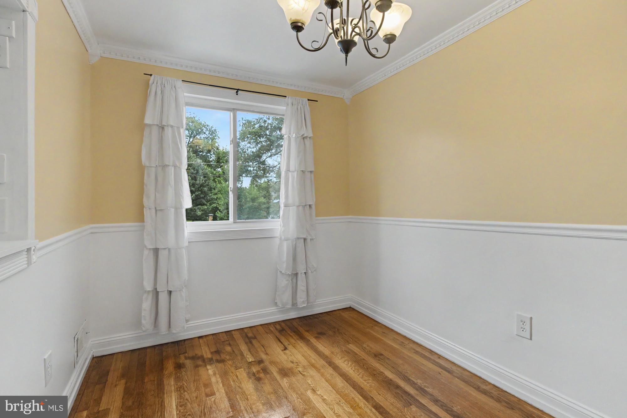 8218 Kavanagh Road Dundalk, MD 21222 - Photo 14 of 39 Bright and airy room with charm.