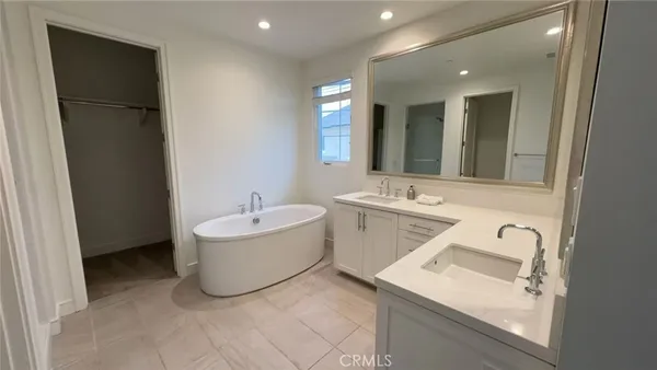 $6,800 | 112 San Benito, Irvine, CA 92618