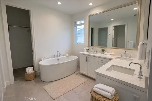 $6,800 | 112 San Benito, Irvine, CA 92618