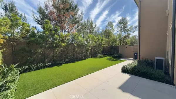 $6,800 | 112 San Benito, Irvine, CA 92618