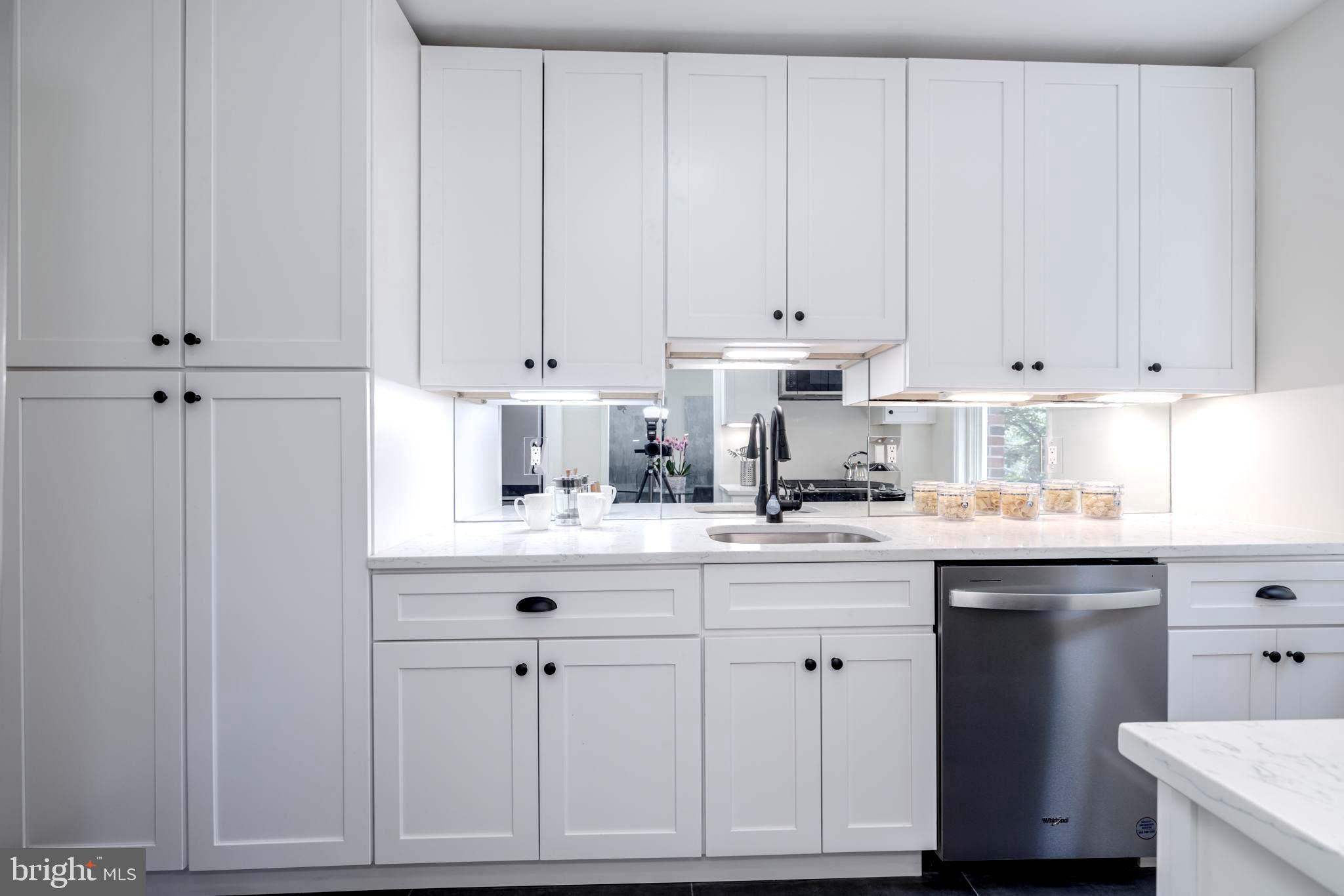 2801 Adams Mill Road Northwest, Unit 301 Washington, DC 20009 - Photo 11 of 31 New Quartz Kitchen