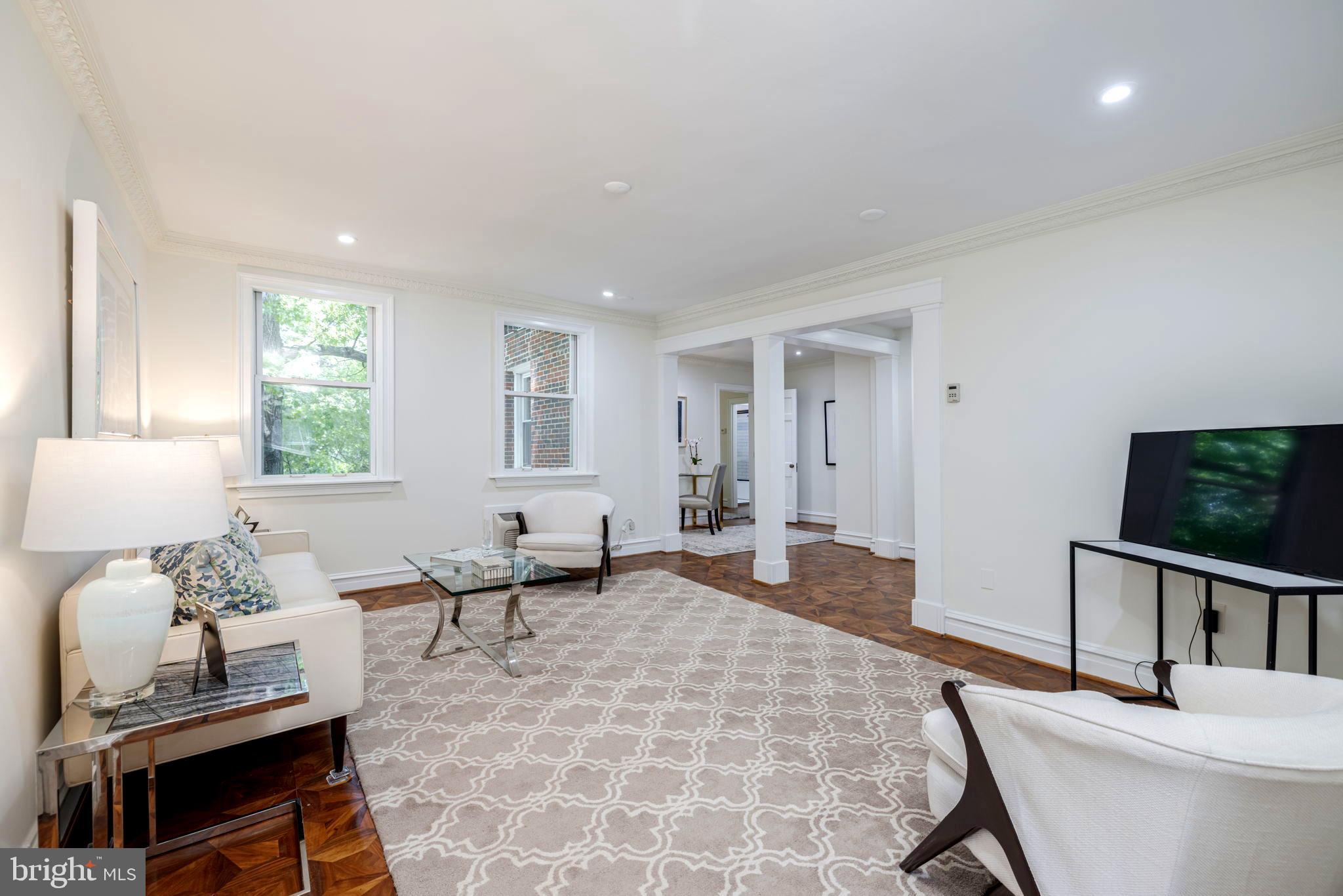2801 Adams Mill Road Northwest, Unit 301 Washington, DC 20009 - Photo 6 of 31 Living Room