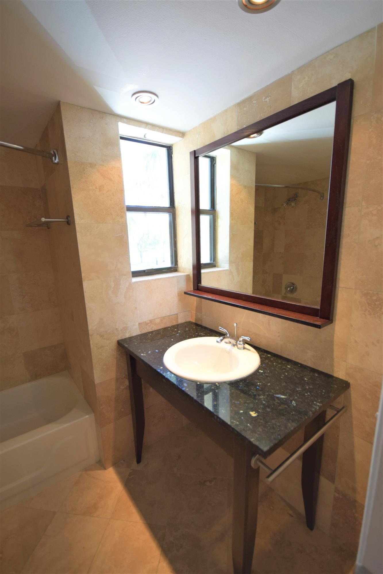 5751 Camino Del Sol, Unit 307 Boca Raton, FL 33433 - Photo 4 of 22 DSC_9642