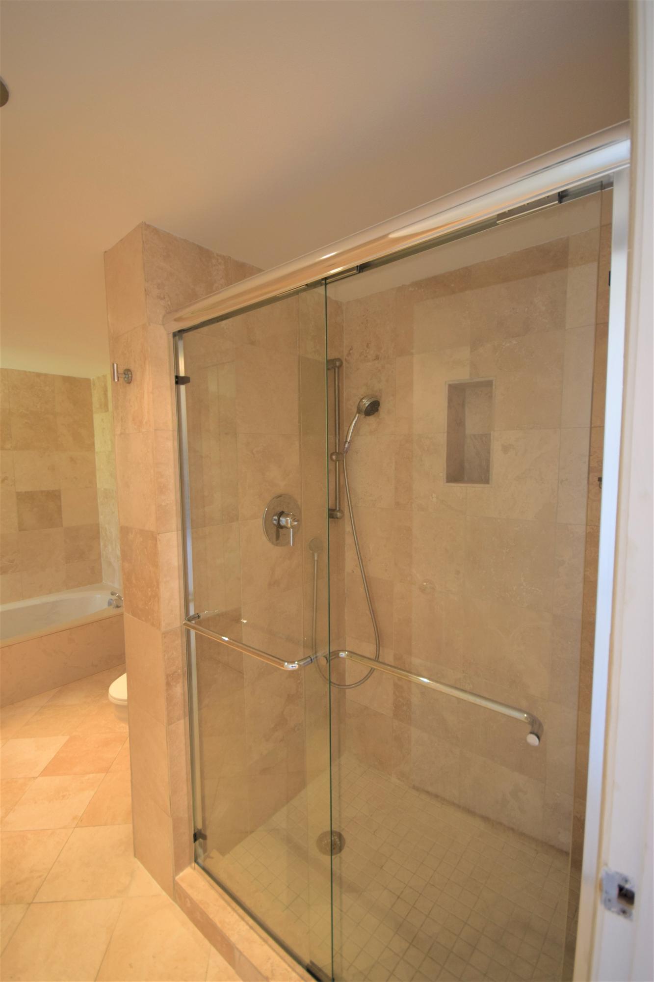 5751 Camino Del Sol, Unit 307 Boca Raton, FL 33433 - Photo 9 of 22 DSC_9652