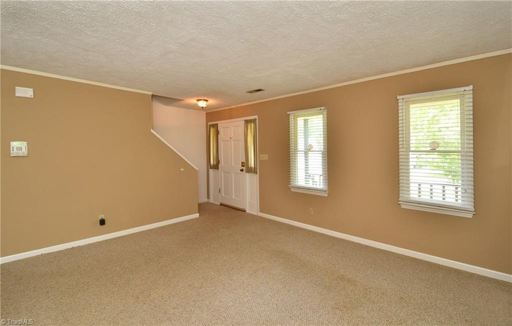 970 Ridgeview Avenue Winston-Salem, NC 27127 - Photo 3 of 16 Gallery Image 3