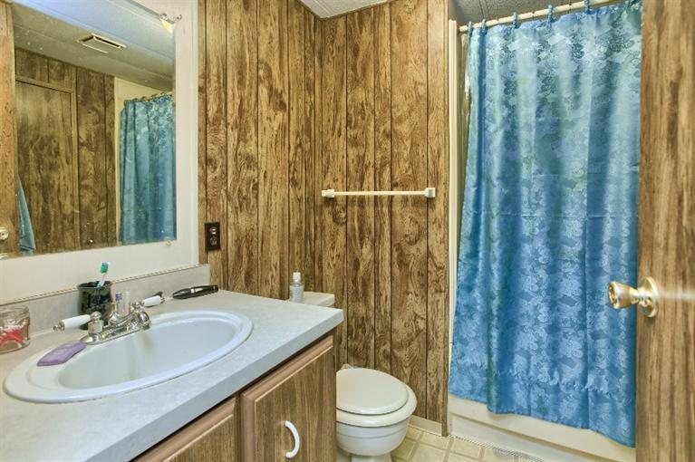 410 East Dutton Road Eagle Point, OR 97524 - Photo 16 of 24 Additional Photo