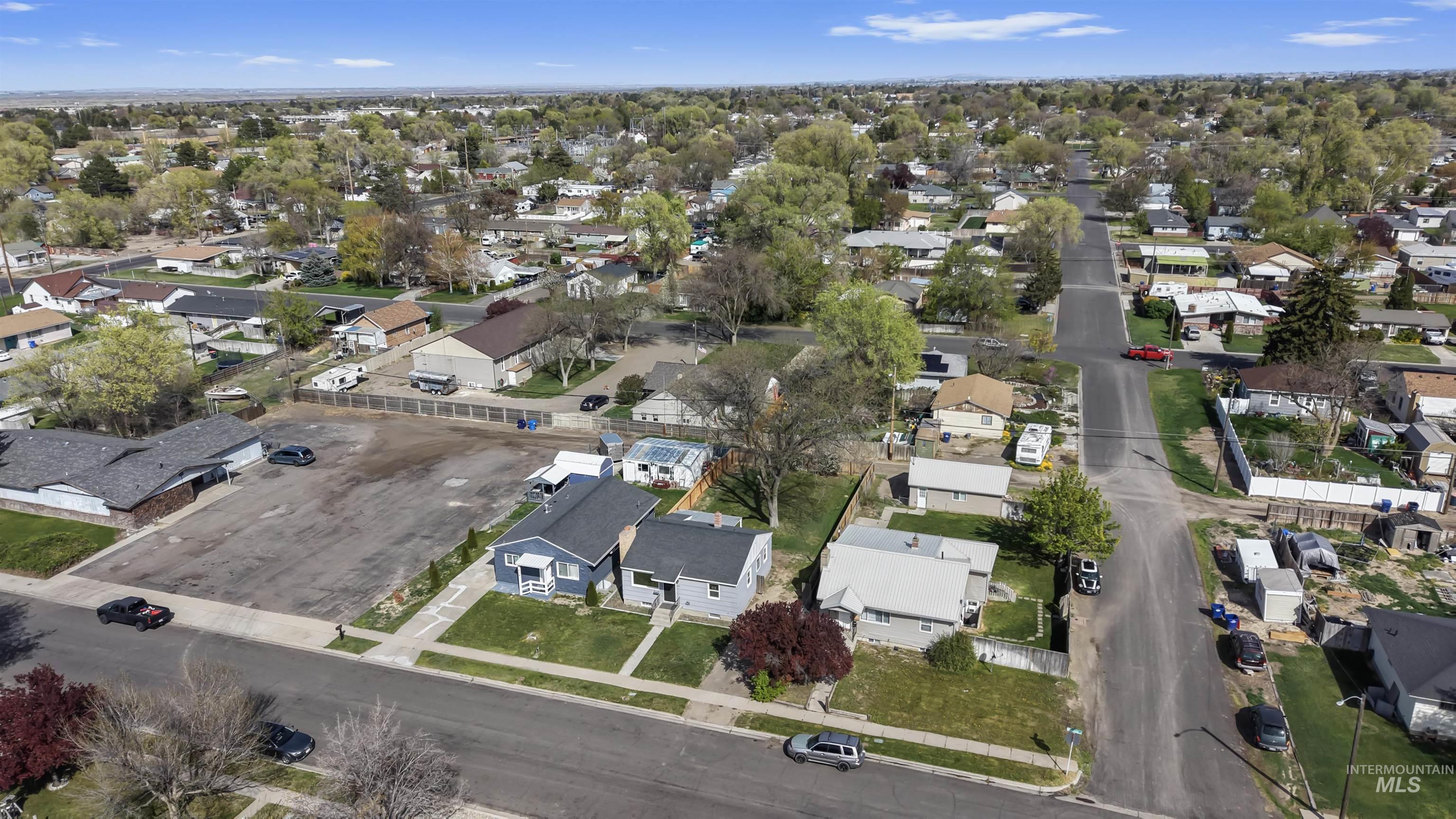 412 Madison Street Twin Falls, ID 83301 - Photo 35 of 42 Aerial overview of property's location with nearby suburban area