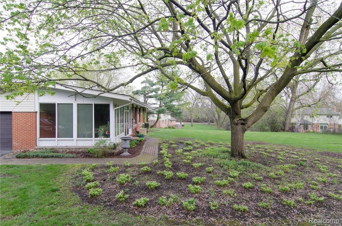 2940 Acorn Road Bloomfield Hills, MI 48302 - Photo 37 of 39 GRU_1339.jpg
