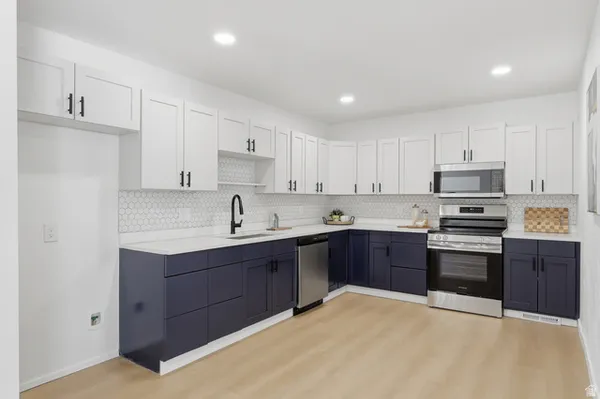 $467,900 | 4330 West 5570 South, Kearns, UT 84118