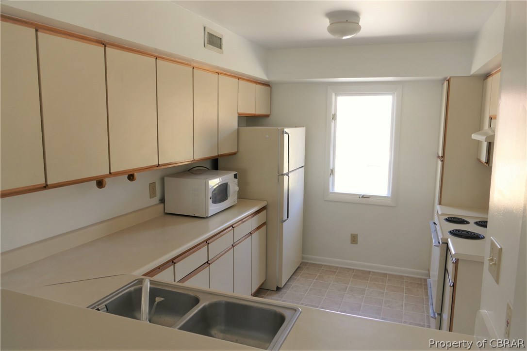 375 Callis Wharf Road, Unit 208 Hudgins, VA 23076 - Photo 12 of 46