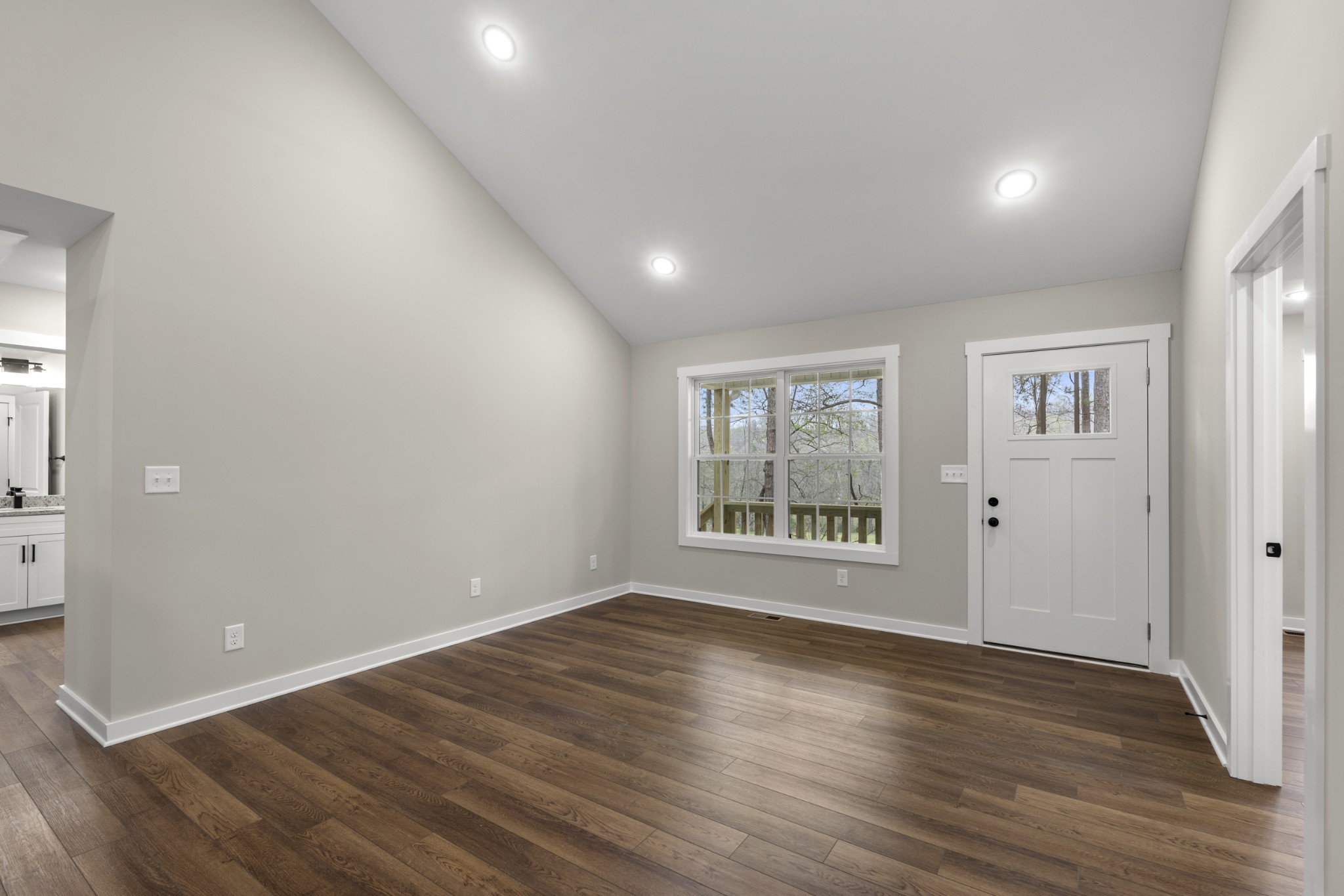 1047 Oak Grove Road Dickson, TN 37055 - Photo 8 of 25