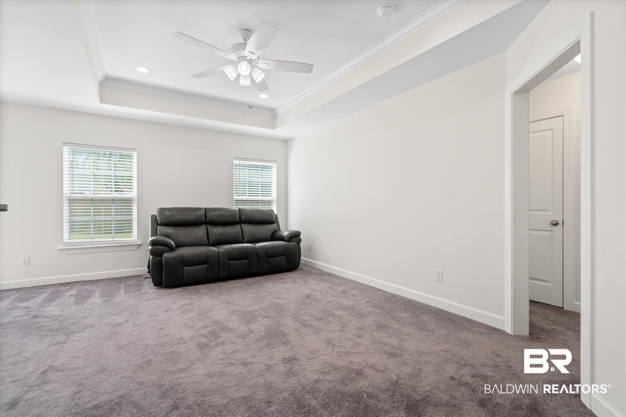409 Oakleigh Circle Foley, AL 36535 - Photo 5 of 21 Large Living Area