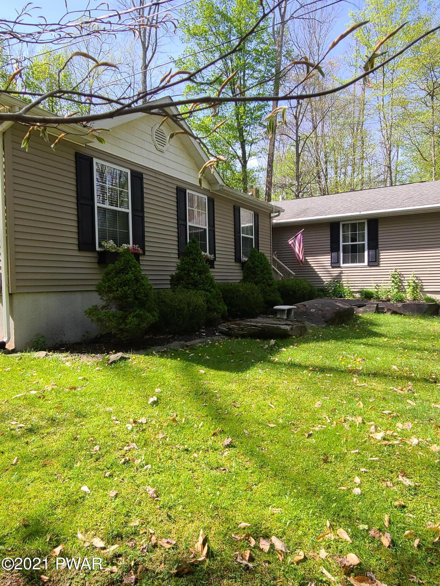 112 Lake View Road Greentown, PA 18426 - Photo 9 of 63