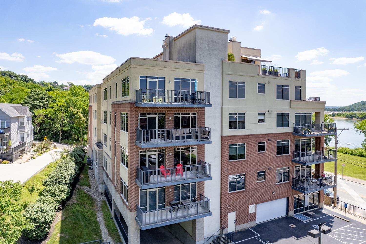 2260 Riverside Drive, Unit 401 Cincinnati, OH 45202 - Photo 28 of 29