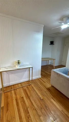 $1,750 | 3923 Southwest 62nd Court, Unit 1, Miami, FL 33155