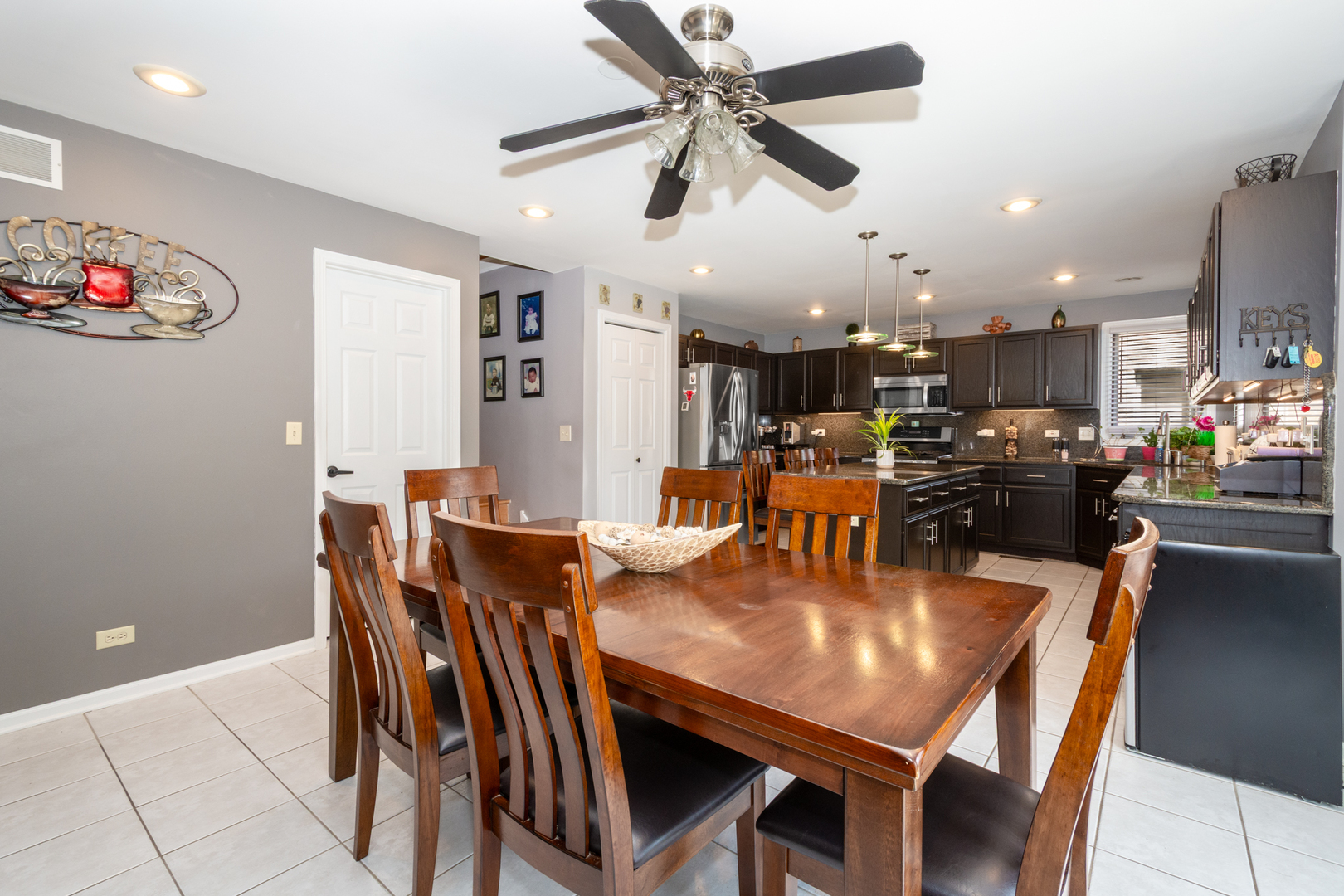 541 Fourth Avenue Addison, IL 60101 - Photo 8 of 49 Gallery Image 8