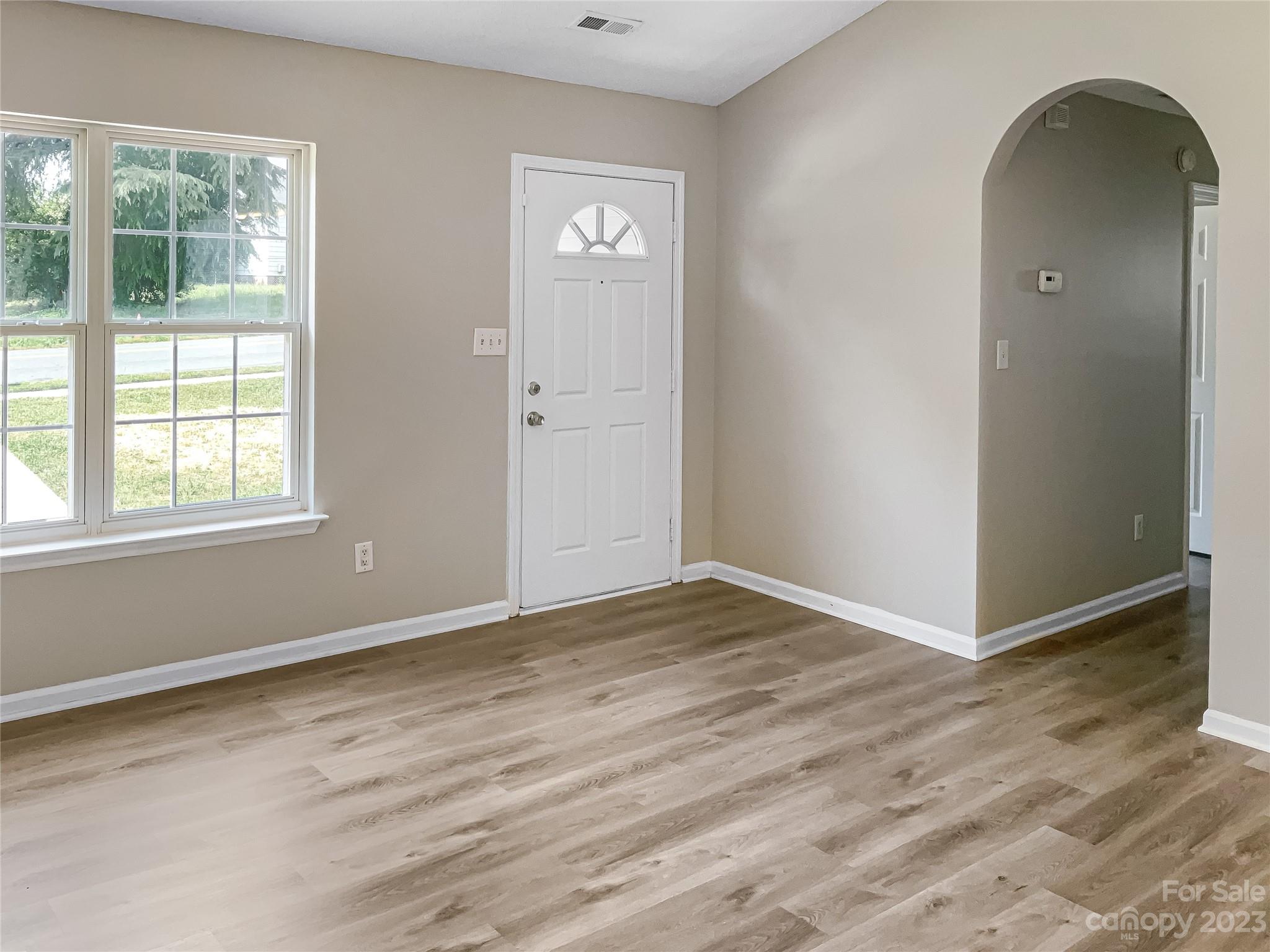 1829 Slater Road Charlotte, NC 28216 - Photo 3 of 20 Gallery Image 3