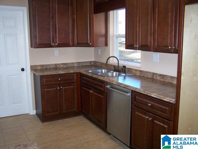 624 Timree Street Weaver, AL 36277 - Photo 7 of 35