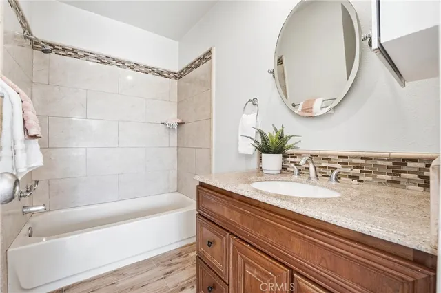 $429,000 | 545 Chestnut Avenue, Unit 207, Long Beach, CA 90802