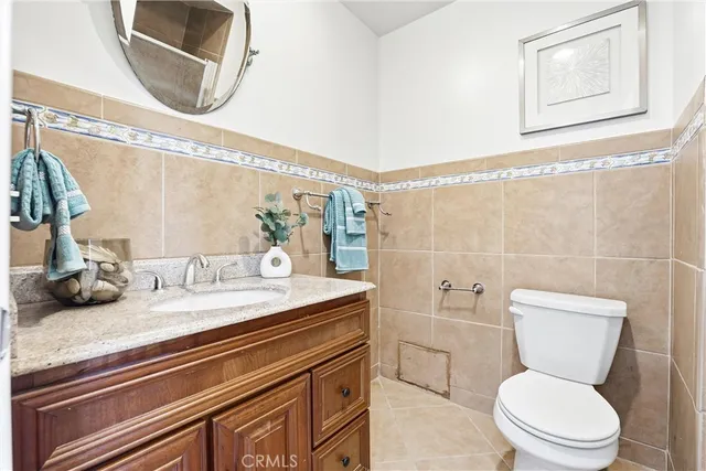 $429,000 | 545 Chestnut Avenue, Unit 207, Long Beach, CA 90802