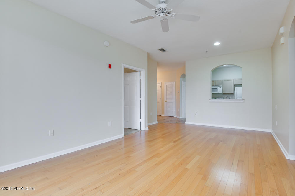 10550 Baymeadows Road, Unit 423 Jacksonville, FL 32256 - Photo 3 of 19 10550 Baymeadows Road 423 (7 of 19)
