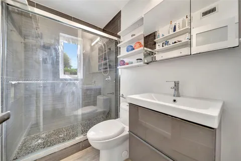 $635,000 | 2304 Southeast 13th Court, Pompano Beach, FL 33062