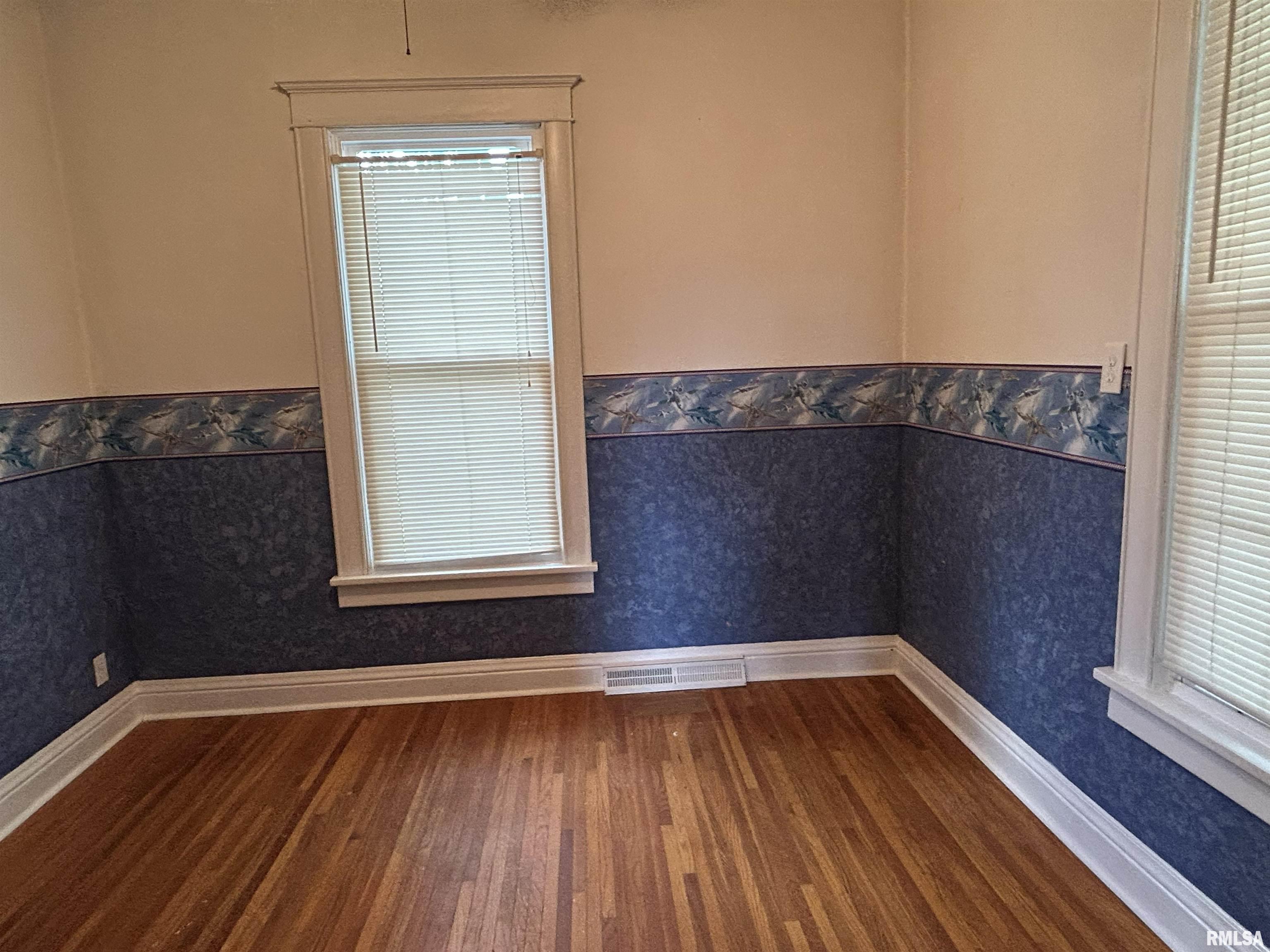 211 South Main Street Athens, IL 62613 - Photo 14 of 19 Gallery Image 14
