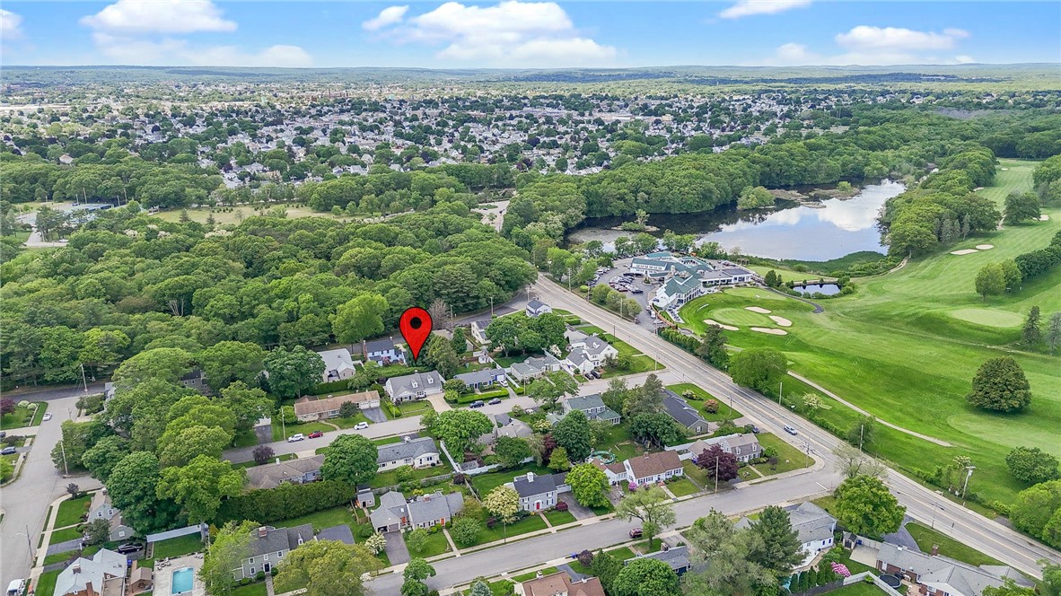 25 King Philip Road Pawtucket, RI 02861 - Photo 5 of 48 Slater Park & Pawtucket Country Club