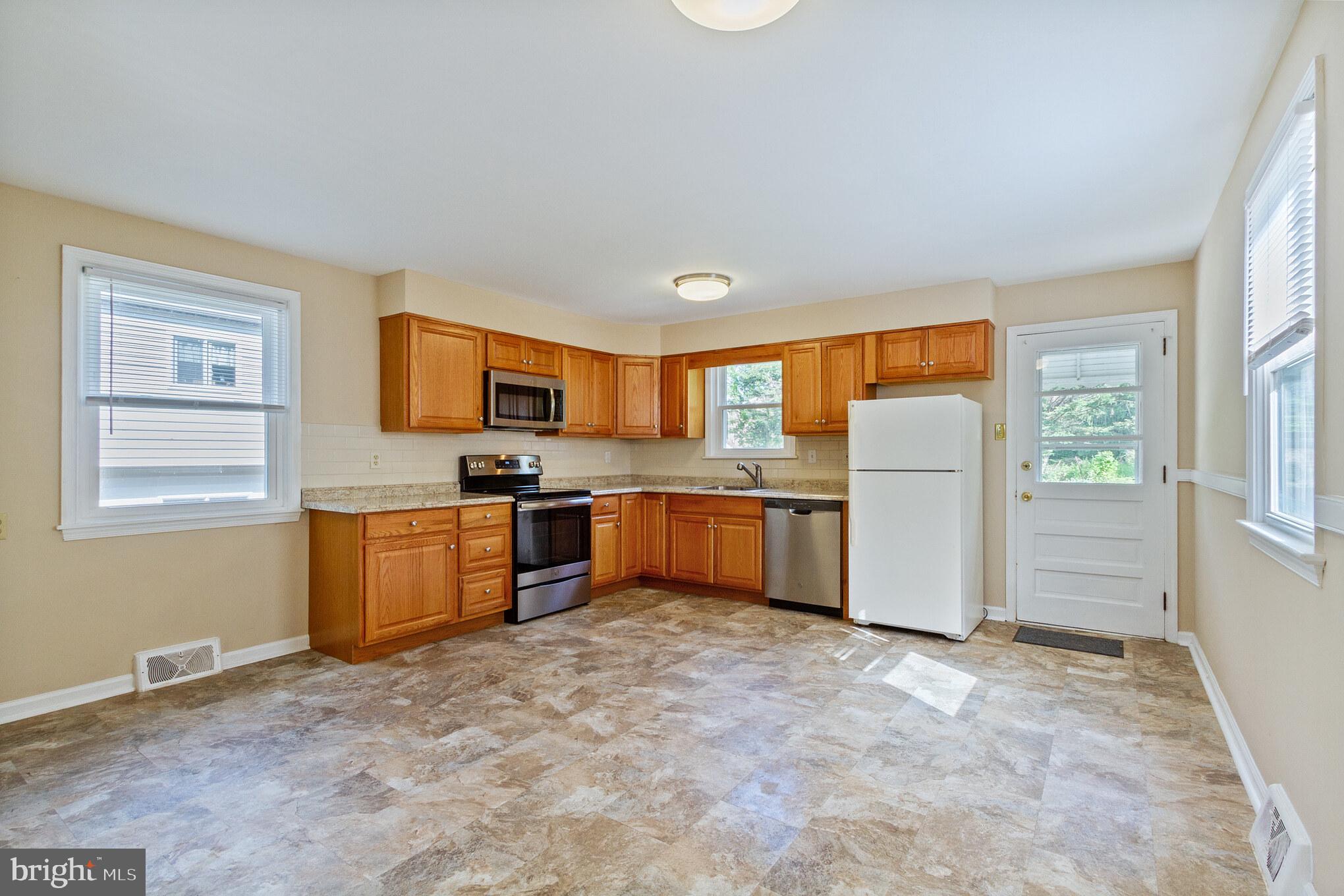 15 North Line Road Newtown Square, PA 19073 - Photo 10 of 41 Gallery Image 10
