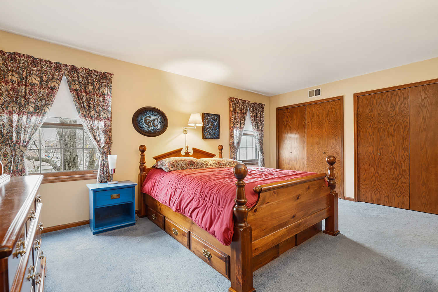 3463 Donovan Drive Crete, IL 60417 - Photo 11 of 23 a bedroom with a bed and a window