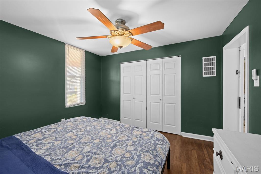 1109 Lasalle Street Belleville, IL 62221 - Photo 15 of 47
