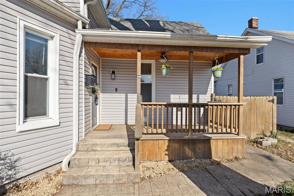 1109 Lasalle Street Belleville, IL 62221 - Photo 2 of 47