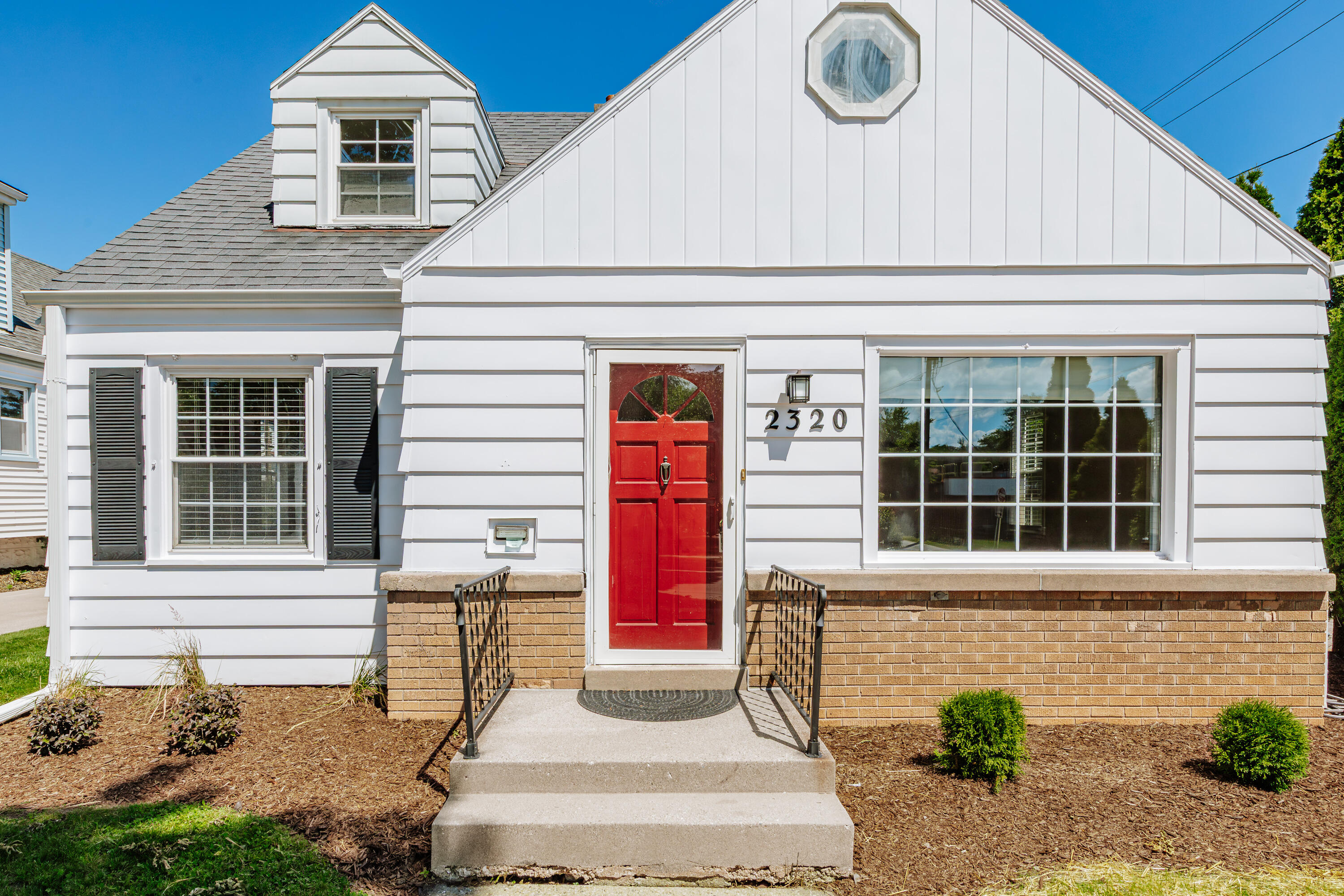 2320 North 68th Street Wauwatosa, WI 53213 - Photo 50 of 51 The Perfect Pop of Welcome.