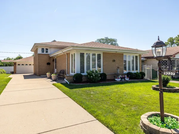 $550,000 | 9227 Merrill Avenue, Morton Grove, IL 60053