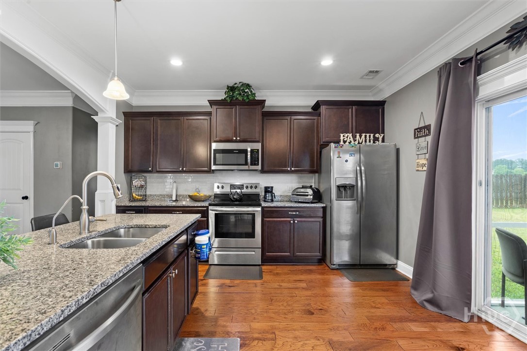 104 Aquaduct Drive Rincon, GA 31326 - Photo 14 of 49 Kitchen