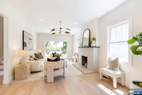 $999,000 | 4 Yale Terrace, West Orange, NJ 07052