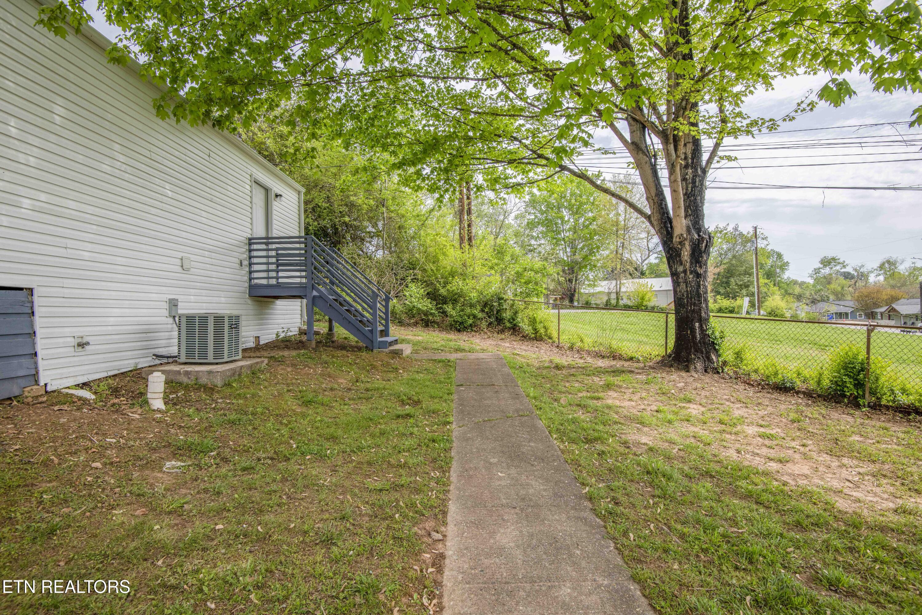 152-154 Hamilton Circle Oak Ridge, TN 37830 - Photo 54 of 58 54